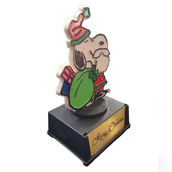AVIVA Vintage Snoopy Peanuts Trophy Figure Santa Merry Christmas UFS - Picture 5 of 5
